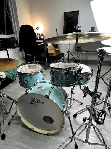 Bateria Zellmer GigTop com Pratos Zeus Hybrid e Sabian B8 Hide