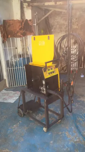 Máquina de solda