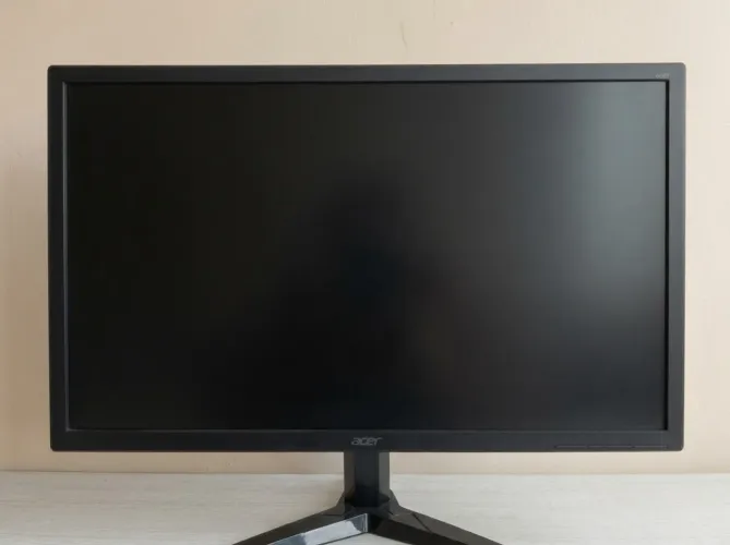 Monitor Gamer Acer KG241 24" Full HD 1ms - Ótimo Estado