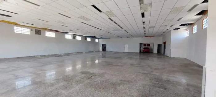 Salão para alugar em Campinas, Jardim Conceição, com 646 m²