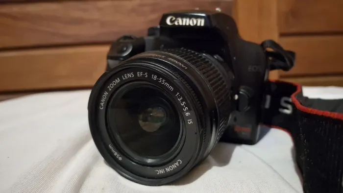 Canon eos Rebel XS para venda ou troca por outra câmera