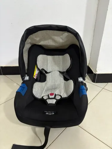 Bebê conforto touring burigotto