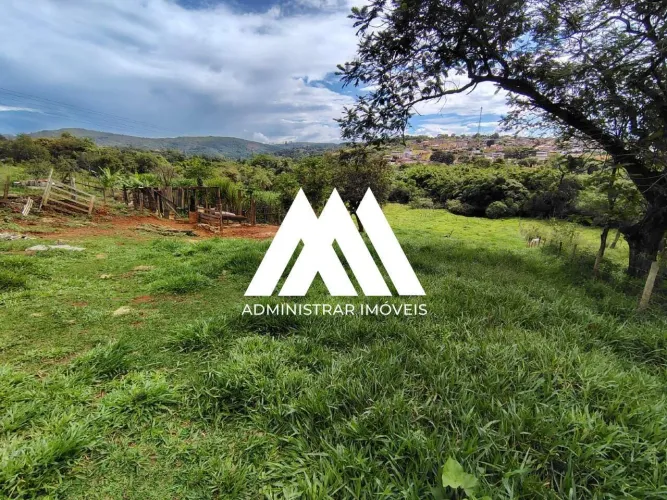 Alugo terreno em Itatiaiuçu de 2.200m² com excelente localização.
