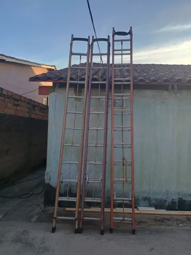 Escada de fibra e alumínio 6 metros.