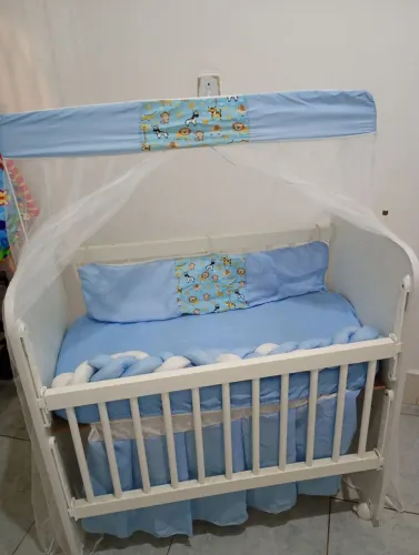 Vendo mini berço, já com kit berço, novoo