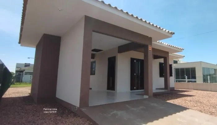 CASA COM PISCINA