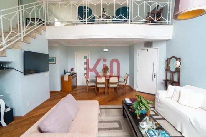 Cobertura de luxo à venda na Saúde, São Paulo-SP: 4 quartos, 1 suíte, 3 banheiros, 3 vagas