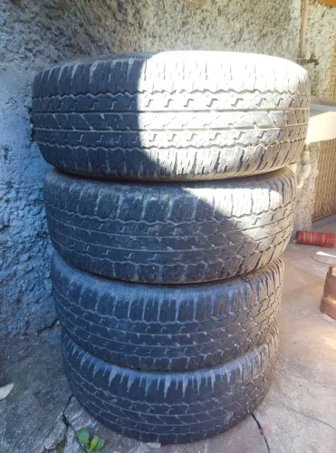 4 Pneus Bridgestone