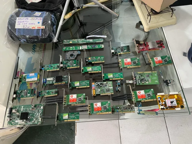 Lote Placas para TV Computador e Rede