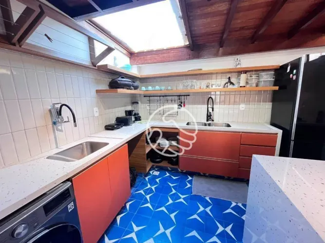 Casa para locação anual na Enseada Azul