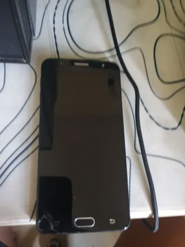 Samsung Galaxy J7 prime 