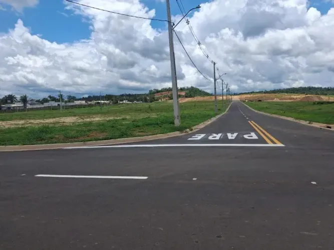 Vendo lotes no asfalto com toda infraestrutura  MM