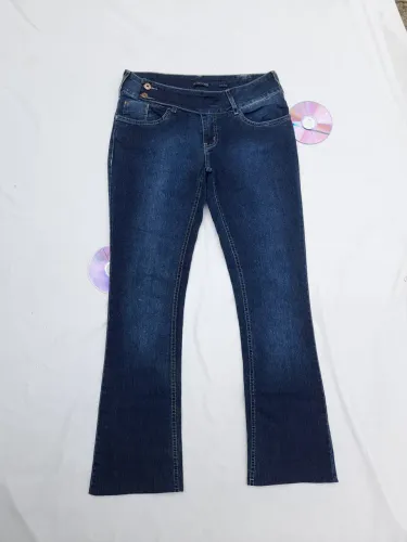 Calça flare
