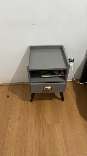 Kit duas mesas cabiceiras de pé criado mudo 