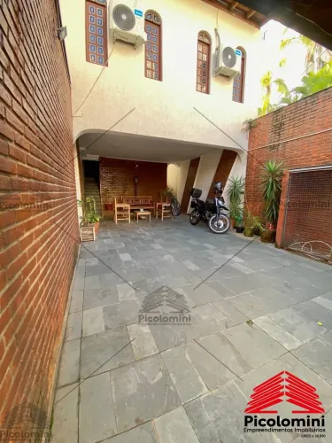 Casa à venda em São Paulo-SP, Vila Gomes Cardim: 6 quartos, 1 suíte, 3 salas, 5 banheiros,