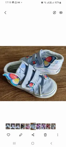 Tênis Vans infantil borboletas 21