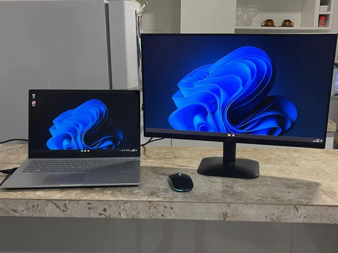 VENDO KIT: NOTEBOOK ASUS + MONITOR AOC + MOUSE SEM FIO