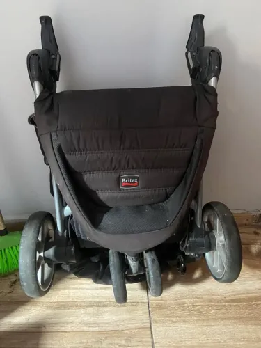 Carinho de bebê