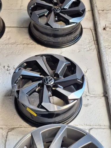 Rodas aro 13 Tarântula novas dá KR 1.750 