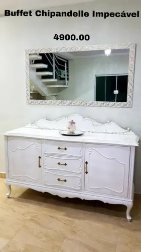 Buffet laqueado em perfeito estado 