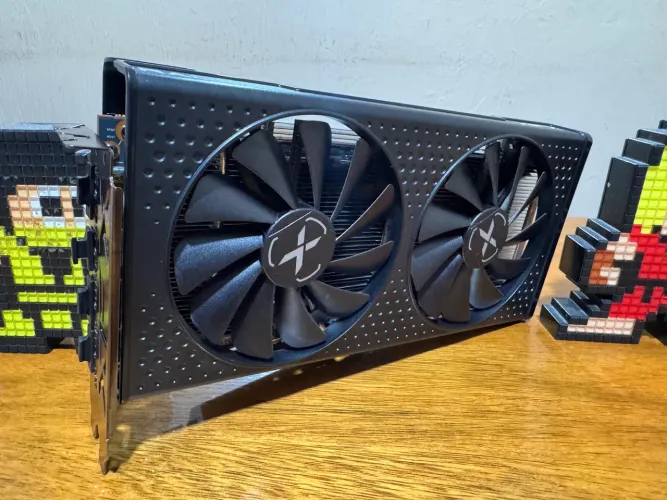 RX 6650 XT XFX 8GB - Produto de Mostruário