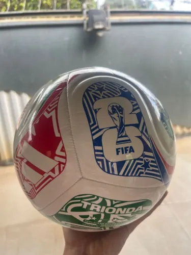 Bola de Futebol Adidas Trionda Oficial da Copa do Mundo FIFA 2026