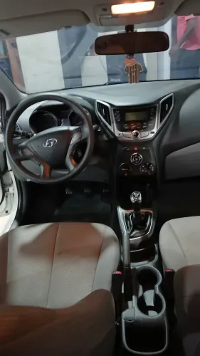 Hyundai HB20 Premium 1.6 Flex 16V Mec. 2013