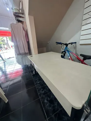 MESA DE ESCRITÓRIO FÓRMICA MACIÇA
