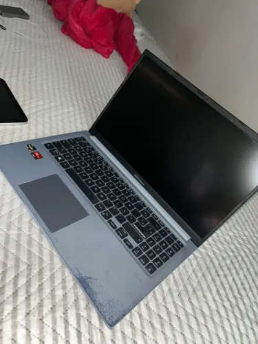 Notebook ASUS VivoBook 15 - Leia a descrição
