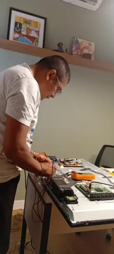 Conserto de TVs à domicílio 