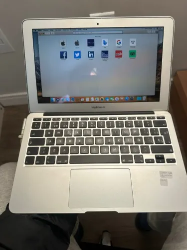MacBook Air A1370 2011 - Não carrega bateria