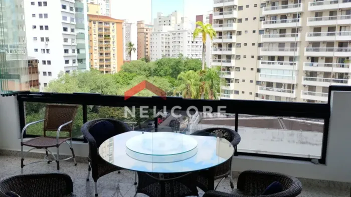 Apartamento em Avenida Siqueira Campos - Boqueirão - Santos/SP