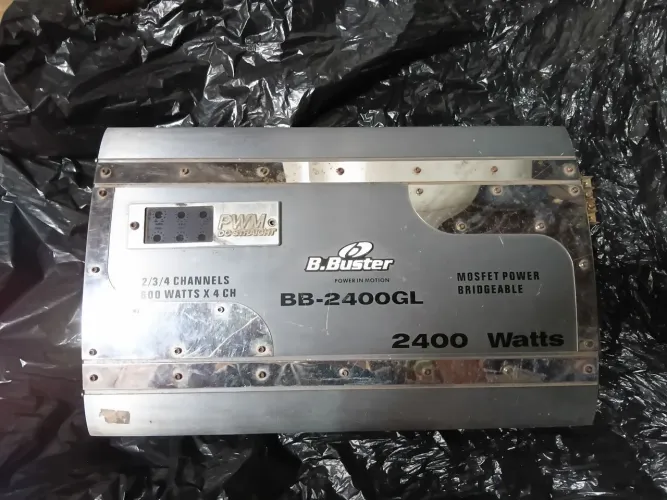 Vendo amplificador de som automotivo