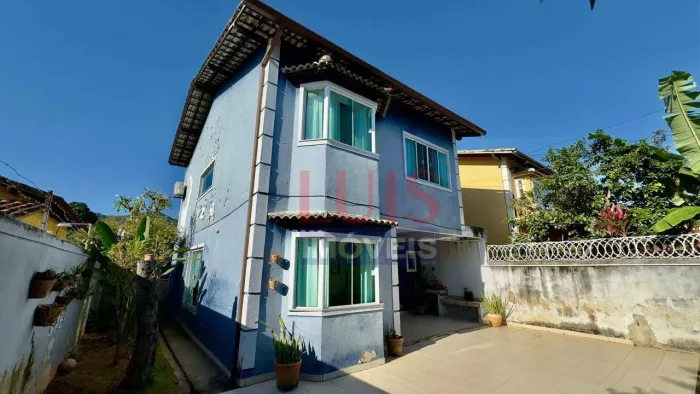 Casa com 4 dormitórios à venda, 180 m² por R$ 750.000,00 - Itaipu - Niterói/RJ