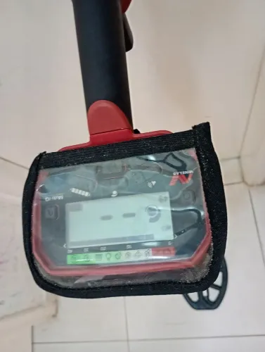 Detector de Metais Vanquish 440 e Sand Scoop Premium
