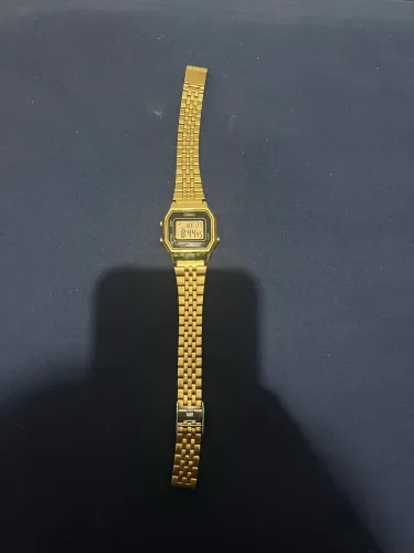 Relógio Casio Vintage Dourado Original Digital - Iluminator