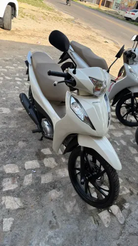 Biz ex 27 20,900 emplacada