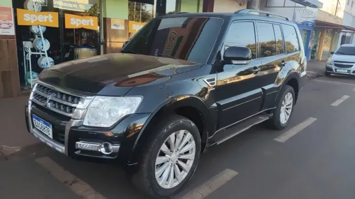 Mitsubishi Pajero HPE Full 3.2 4X4 T.i.dies. 5P AUT 2015