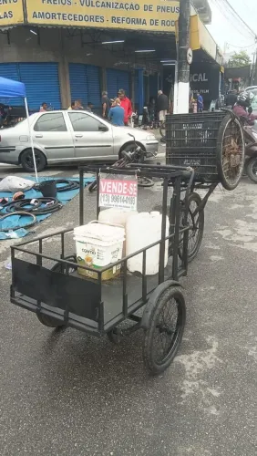 Triciclo de carga galvanizado pintado 