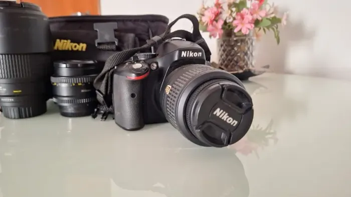 Câmera Nikon D5100 + 3 Lentes Nikon + Bolsa, 2 Baterias, Carregador e Cartão 16GB