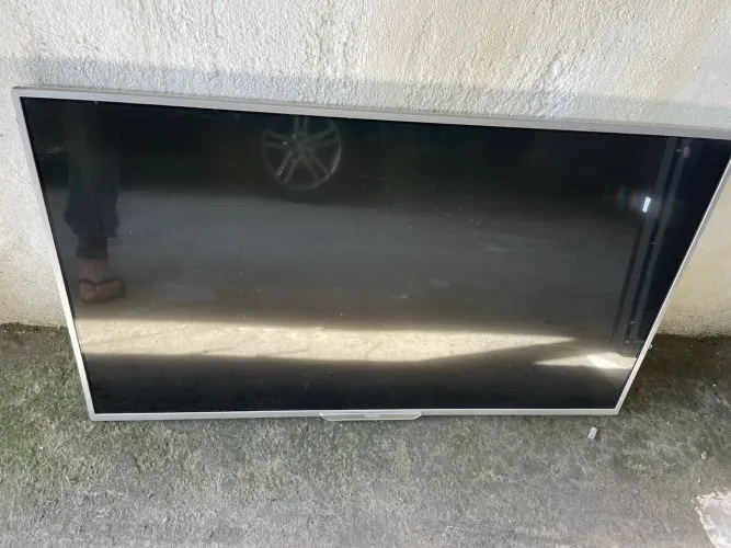 Tv Philips 42PFG6809/78 (LEIA O ANUNCIO)