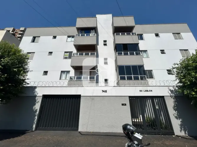 Apartamento com 93m² para locação no bairro Morada da Colina