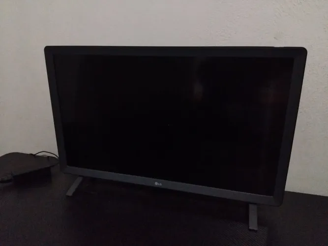 TV SMART LG 24PL