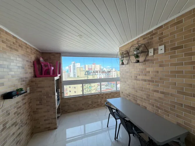 Apartamento à venda em Praia Grande no bairro da Guilhermina, oportunidade