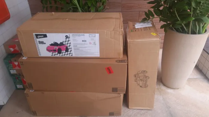 Zippy Toys Carro Elétrico Compact com Controle Remoto 6V, Rosa