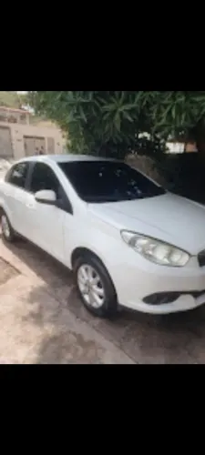 Fiat Grand Siena Tetrafuel 1.4 EVO F. Flex 8V 2013
