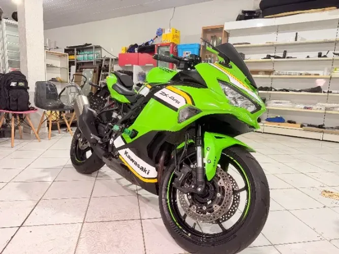 KAWASAKI NINJA ZX-4R 2025 IPVA PAGO