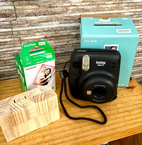 Vendo câmera polaroide
