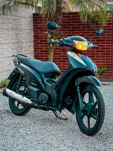 Honda BIZ 125 ES Com Partida Elétrica 