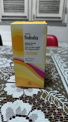 Sabonete em Barra Natura Tododia - Limão Siciliano e Flor de Gardênia - 90g